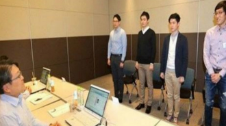 面試官：你請客吃飯「朋友帶一群陌生人來」怎麼辦？小伙「機智回答」 被當場錄取 