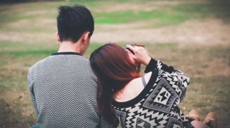 交往10年才知女友興趣是「約上床」 綠帽男竟妥協結婚：也有道理！