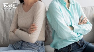 自己人不收錢？看護孫被要求「照顧中風外公」　開價4500遭親戚酸「你算什麼錢」