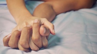 走錯洞房！新娘與伴郎「激戰一夜」，一看法院判決他臉綠！