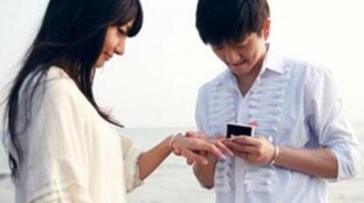 生下女兒報戶口！「爸爸姓古、媽媽姓胡」給女兒取一名　工作人員都拍手叫絕：超佩服