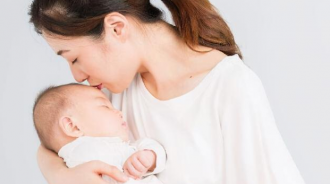 孩子姓「龔」！老師一見全名後「不敢點名」 同學卻追著喊名字：太尷尬了