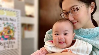 才離開加護病房！43歲趙小僑愛女「深夜突爆新狀況」　她淚崩求助網友：「臉都變冰了....」