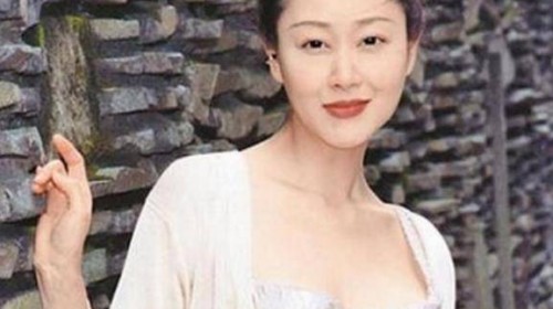 結婚10年！女星容忍老公「8次出軌」　被曝「花1億圈養親閨蜜」她43歲選擇燒炭身亡
