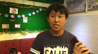 孩子睡了才敢哭！35歲清潔工爸「日做18小時」拚命養6小孩　自責「麥當勞都吃不起」遭主管諷：生那麼多幹嘛？